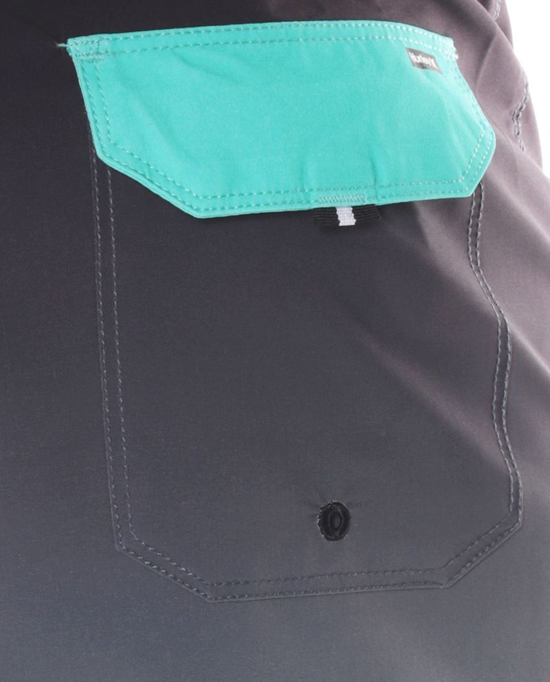 104804136-Calzoneta-de-baño-Hurley-negra-color-blocking-para-hombre