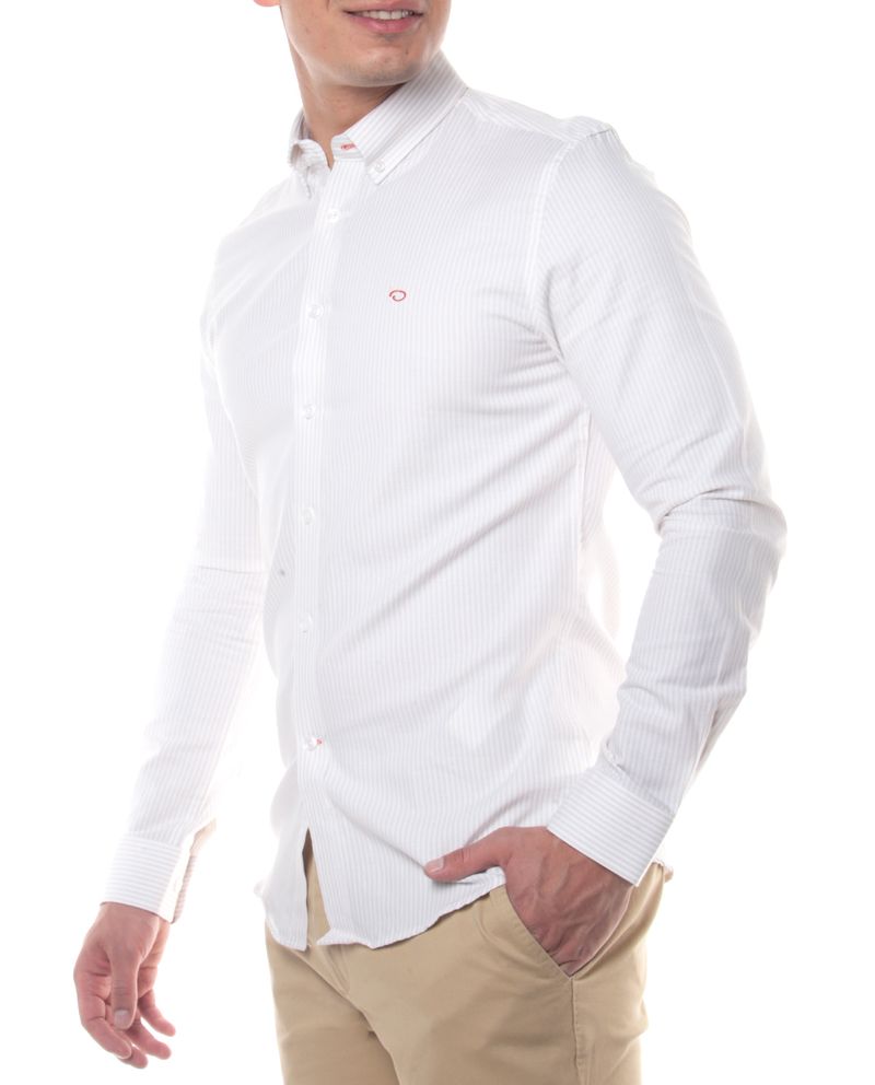 104826096-Camisa-casual-Oscar-de-la-Renta-tailored-fit-beige-rayada-para-hombre-