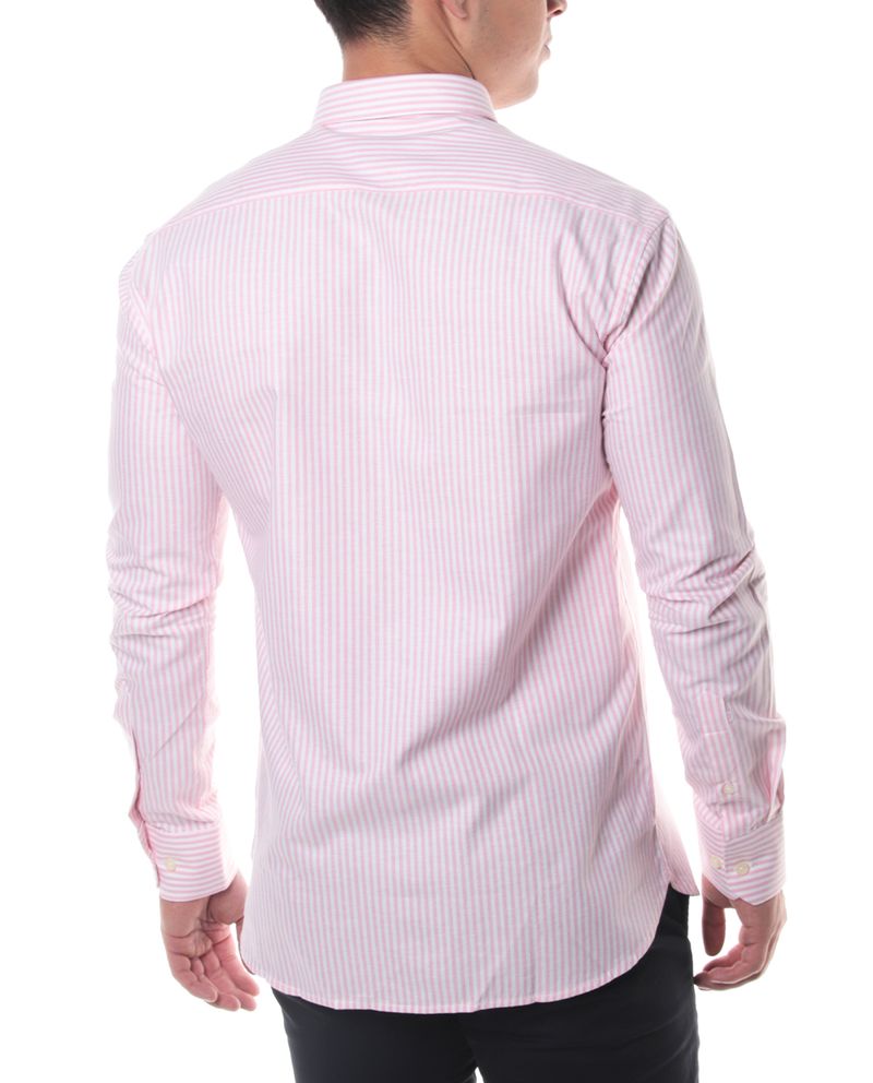 104826100-Camisa-casual-Oscar-de-la-Renta-tailored-fit-rosada-rayada-para-hombre-