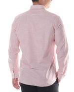 104826105-Camisa-casual-Oscar-de-la-Renta-tailored-fit-anaranjada-rayada-para-hombre-