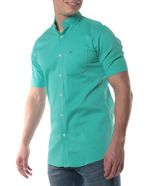 104826469-Camisa-casual-Oscar-de-la-Renta-classic-fit-verde-solida-para-hombre-