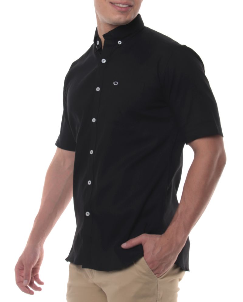 104826474-Camisa-casual-Oscar-de-la-Renta-classic-fit-negra-solida-para-hombre-