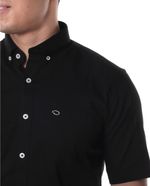 104826474-Camisa-casual-Oscar-de-la-Renta-classic-fit-negra-solida-para-hombre-