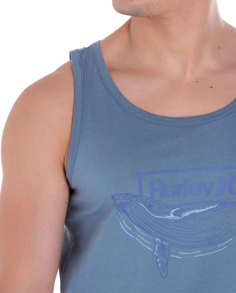 104740625-Camiseta-tank-top-Hurley-azul-con-estampado-de-ballena-para-hombre