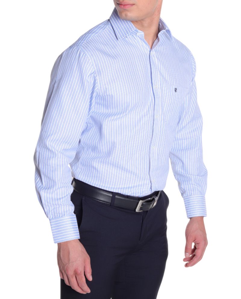 104805670-Camisa-de-vestir-regular-fit-Izod-celeste-rayada-para-hombre