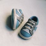 104852487-Zapato-precaminador-casual-Sfera-multicolor-para-niño-bebe