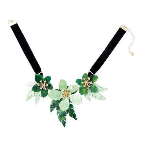 Choker con bouquette de flores para mujer