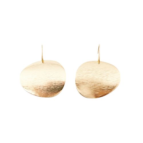 Aretes metálicos dorados para mujer