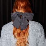 104855139-Gancho-color-negro-para-mujer