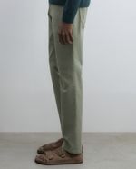 104835436-Pantalon-5-Pocket-Sfera-verde-claro-solido-para-hombre