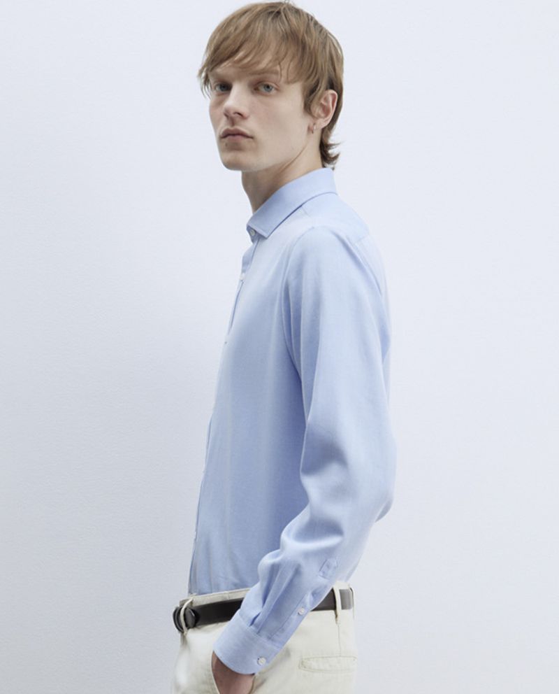 104856111-Camisa-casual-regular-fit-Sfera-celeste-solida-para-hombre