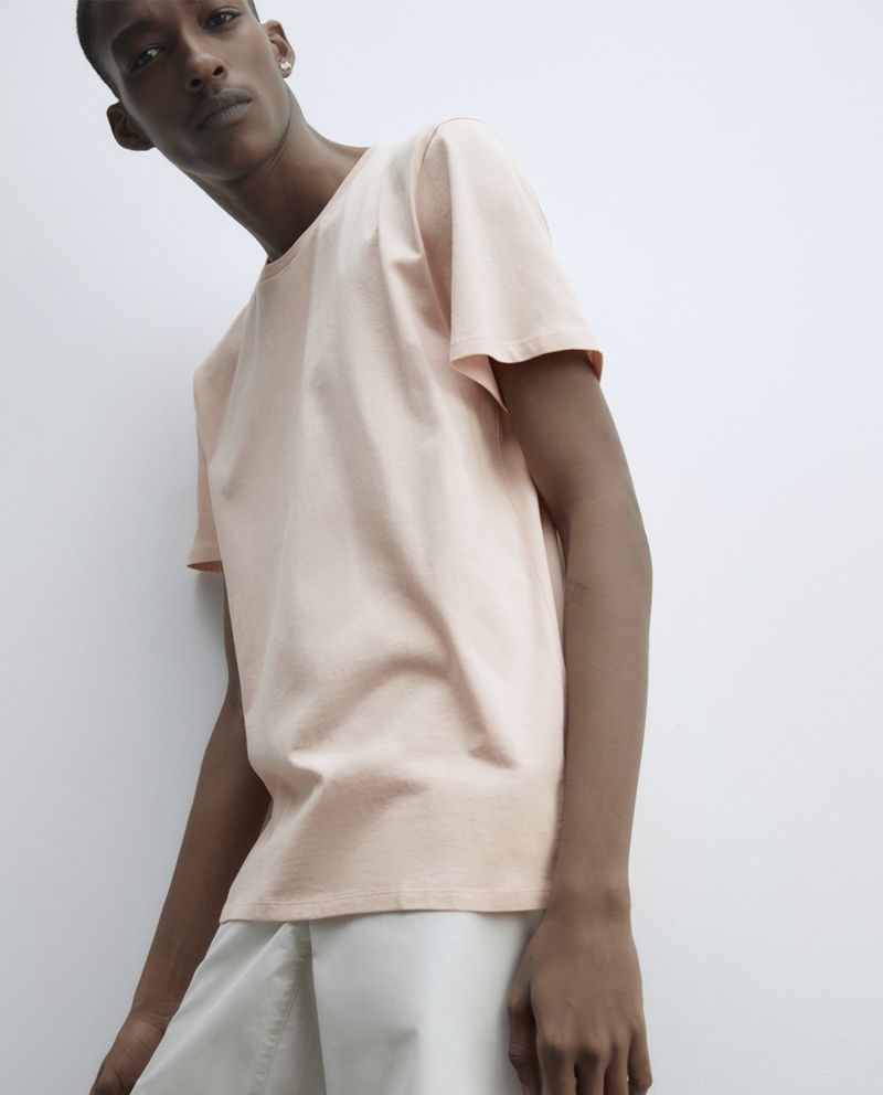 104856162-Camiseta-basica-regular-fit-Sfera-coral-solida-para-hombre