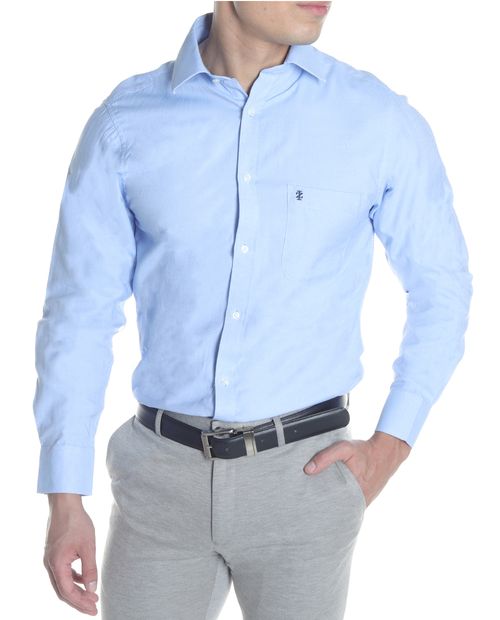 Camisa de vestir regular fit Izod celeste sólida para hombre