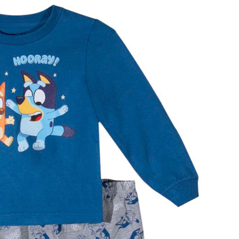 Pijama-de-2-piezas-bicolor-con-estampado-de-Bluey-para-niño-104847348