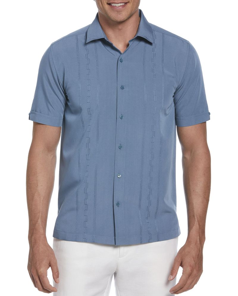 104808702-Guayabera-Cubavera-classic-fit-azul-con-bordado-para-hombre
