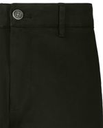 104843184-Pantalon-chino-Easy-Wear-slim-fit-negro-solido-para-hombre