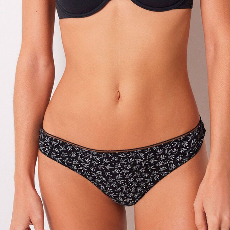 104849535-Set-de-7-tangas-Women-Secret-multicolor-de-cintura-corta-para-mujer