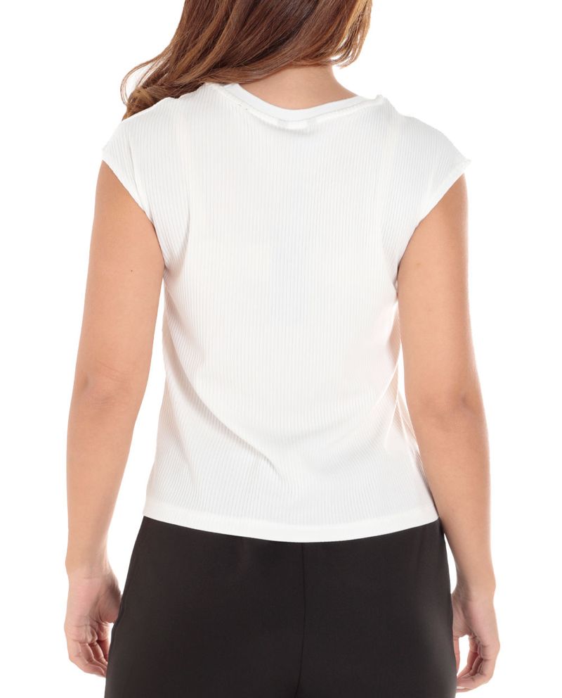 104726530-Camiseta-Unexpected-blanca-manga-corta-para-mujer