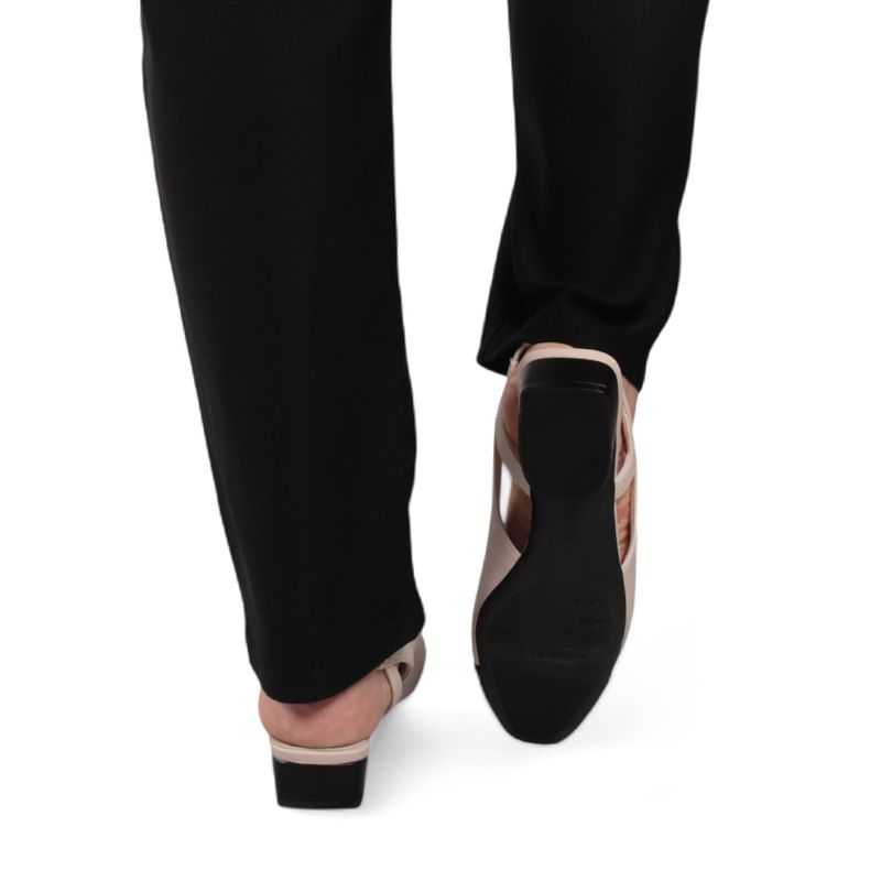 104815781-Zapato-de-vestir-Anne-Klein-Charma-color-nude-negro-para-mujer