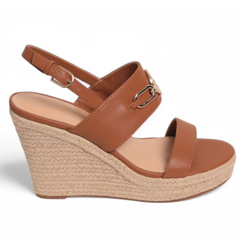 104829201-Sandalia-casual-Tommy-Hilfiger-color-cafe-para-mujer