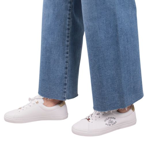 Zapato casual Tommy Hilfiger color blanco para mujer