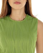 104724576-Blusa-Orange-crop-top-verde-sin-mangas-para-mujer