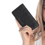 104835813-Billetera-flap-Nautica-color-negro-para-mujer