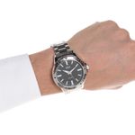 104797946-Reloj-Q-Q-analogo-metalico-plateado-para-hombre