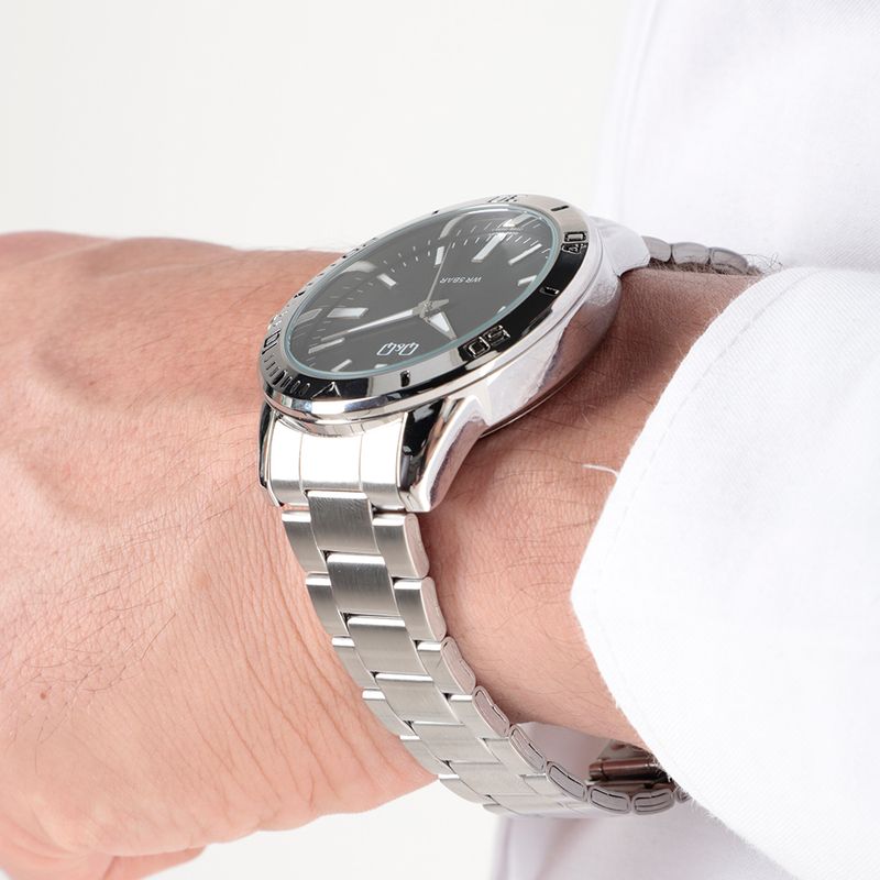 104797946-Reloj-Q-Q-analogo-metalico-plateado-para-hombre