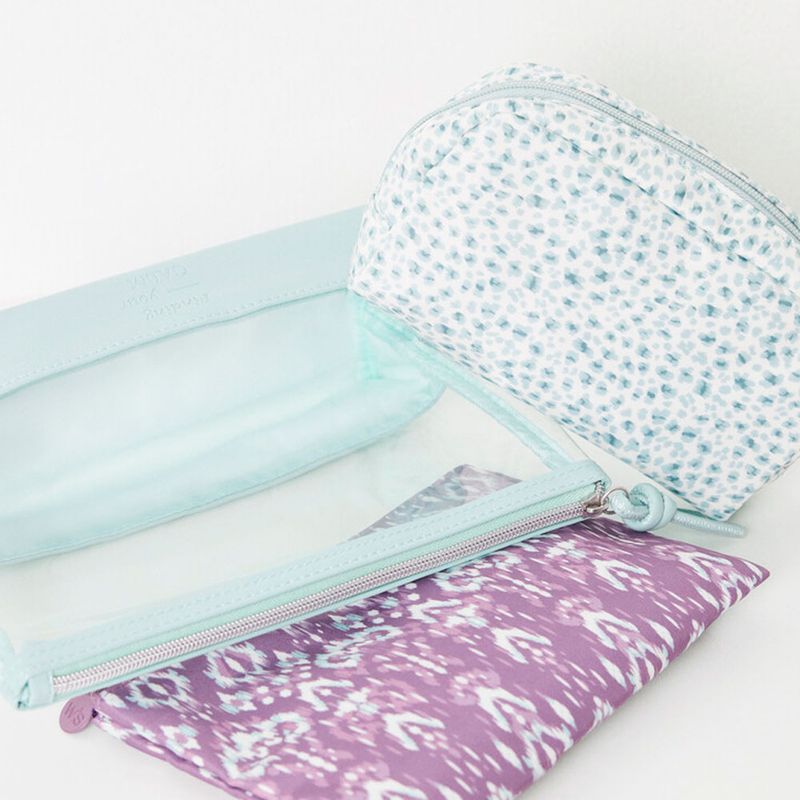 104849798-Set-de-3-cosmetiqueras-Women-Secret-estampadas-para-mujer