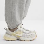 104861194-Zapato-Nike-V2K-Run-deportivo-color-blanco-para-mujer
