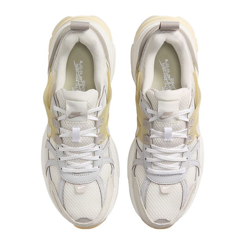 104861194-Zapato-Nike-V2K-Run-deportivo-color-blanco-para-mujer