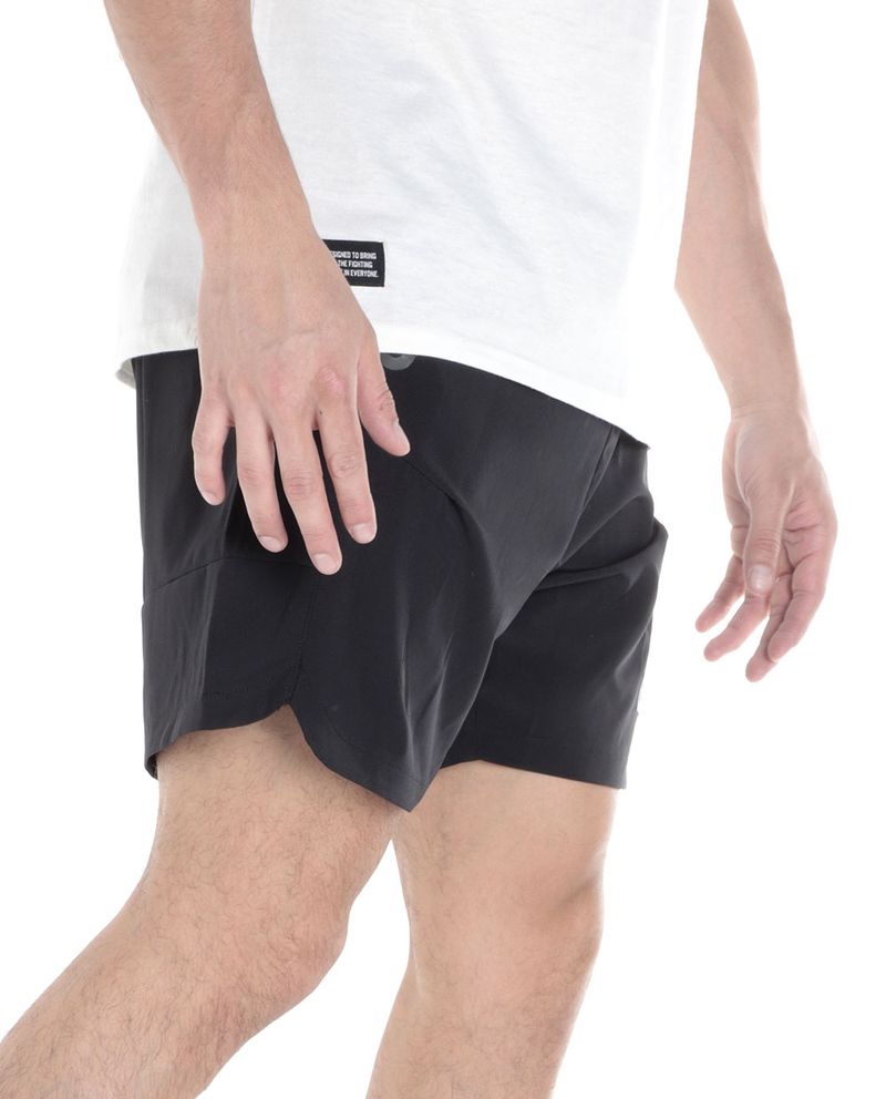 104814247-Short-deportivo-Everlast-negro-solido-para-hombre