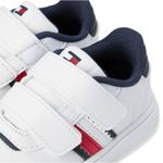 104834726-Calzado-deportivo-casual-tommy-hilfiger-blanco-para-niño-bebe
