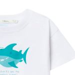 Camiseta-blanca-con-estampado-de-tiburon-para-bebe-niño-104871017