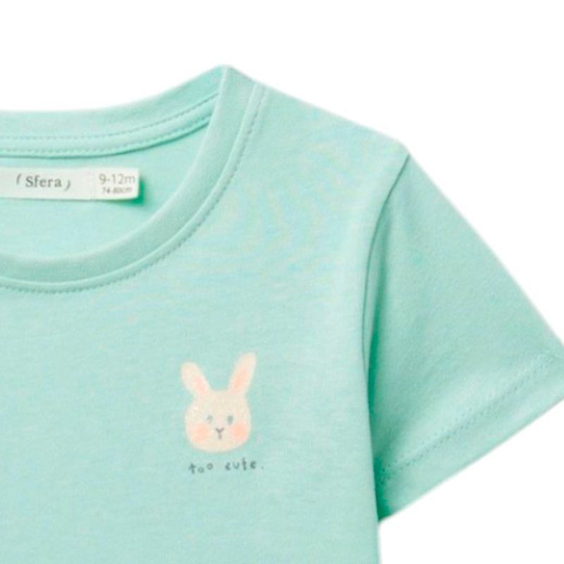Blusa-verde-con-estampado-para-bebe-niña-104870891