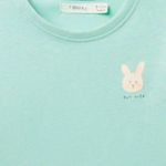 Blusa-verde-con-estampado-para-bebe-niña-104870891