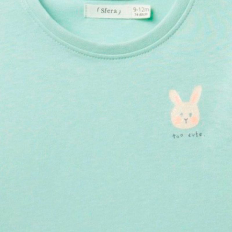 Blusa-verde-con-estampado-para-bebe-niña-104870891