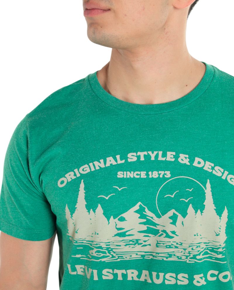 104791137-Camiseta-regular-fit-Levi-s-verde-estampada-para-hombre