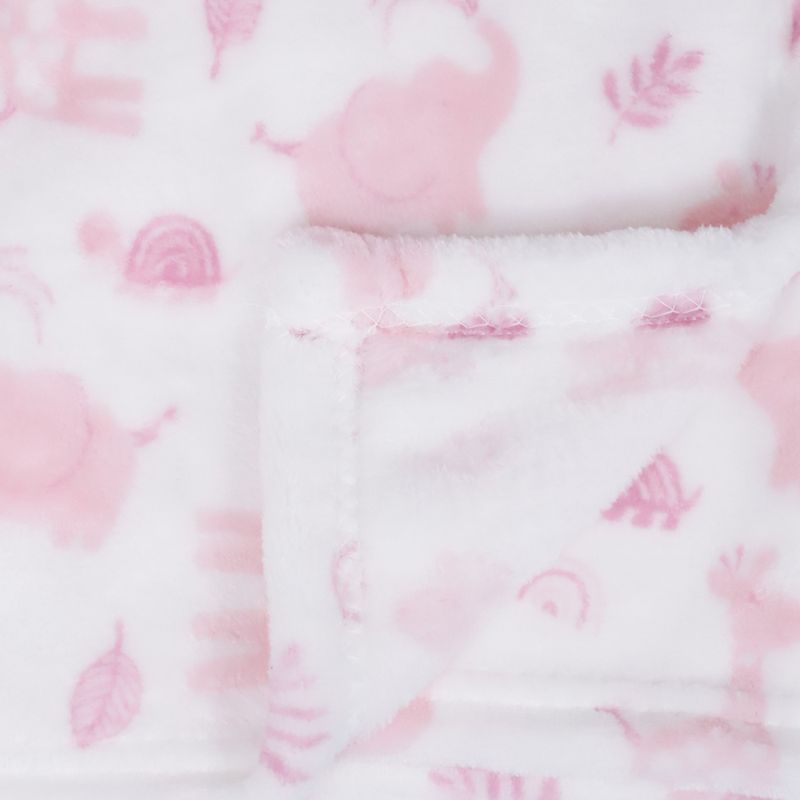 Frazada-blanca-con-estampado-para-bebe-niña-104837005