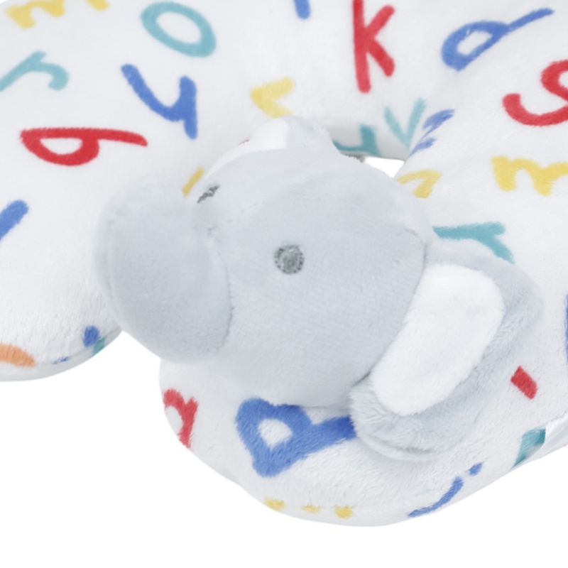 Frazada-blanca-con-almohada-media-luna-para-bebe-niño-104837010