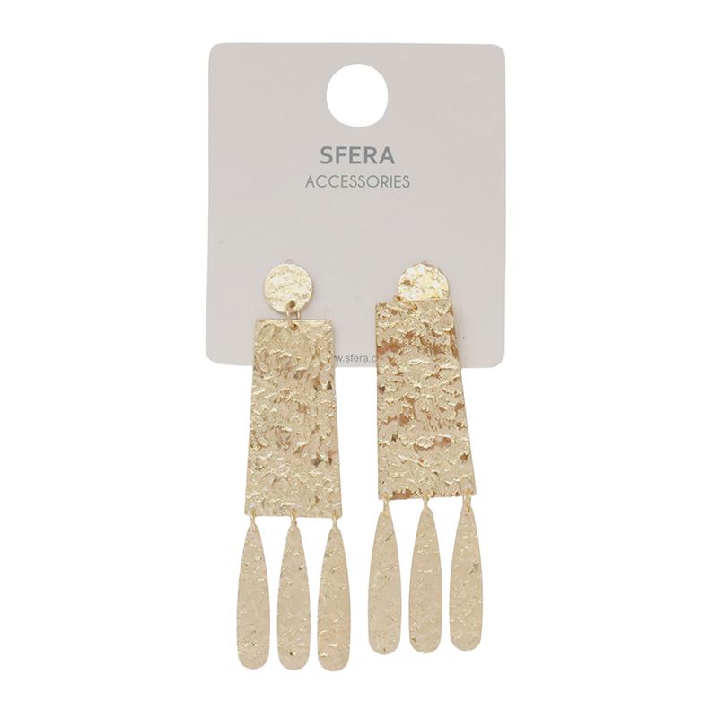 104720508-Aretes-largos-metalicos-dorados-para-mujer