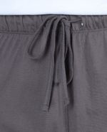 104847133-Short-de-pijama-Unexpected-gris-solido-para-hombre
