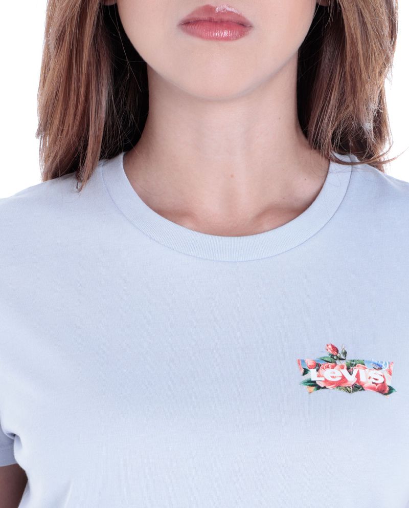 104837995-Camiseta-Levi-s-celeste-mangas-cortas-para-mujer