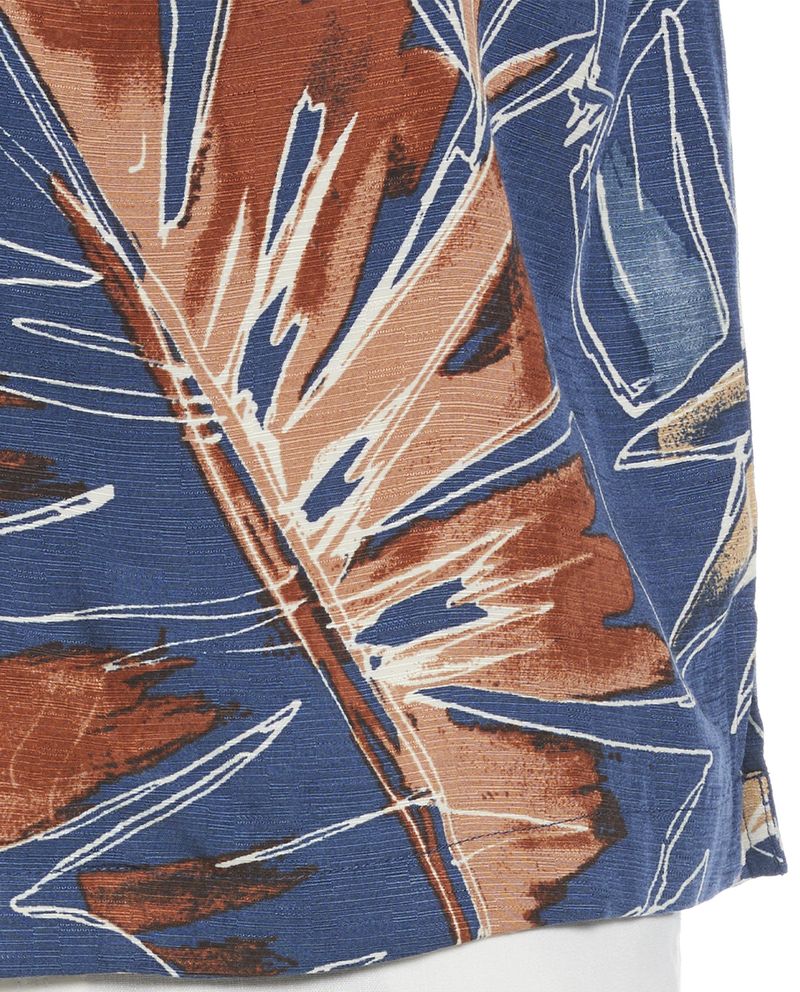 104860093-Guayabera-regular-fit-Cubavera-multicolor-estampado-tropical-para-hombre