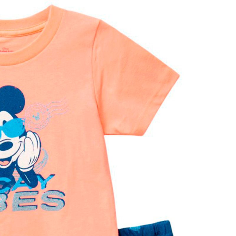 Conjunto-de-2-piezas-bicolor-con-estampado-de-Mickey-Mouse-para-niño-104847541