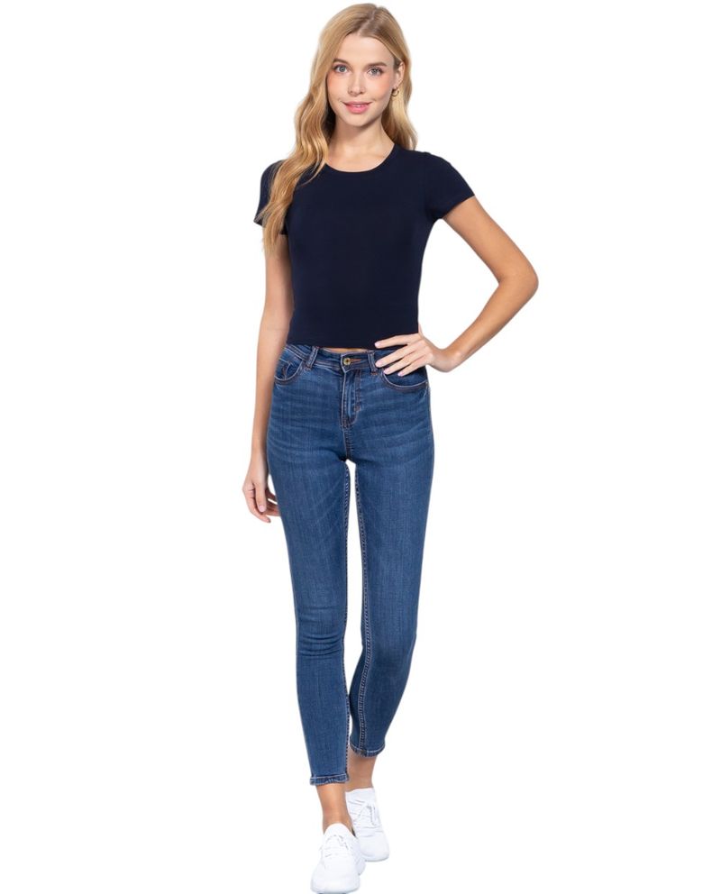 104863657-Blusa-Active-Basic-crop-top-negra-manga-corta-para-mujer
