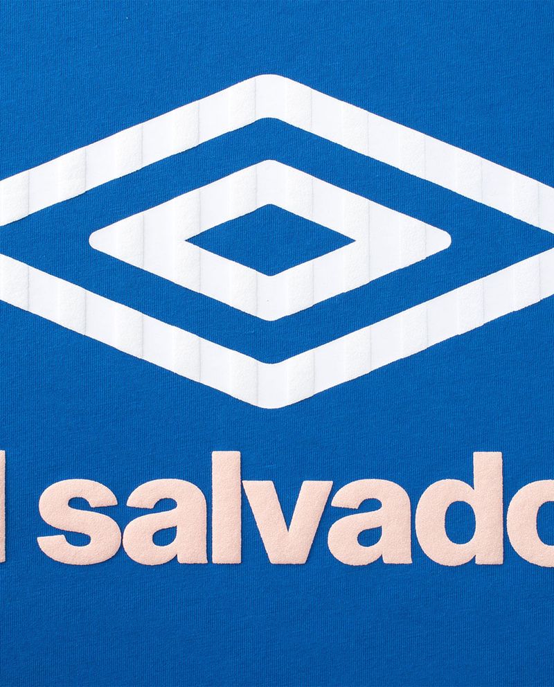 104789301-Camiseta-deportiva-Umbro-Selecta-azul-estampada-2025-26-para-hombre