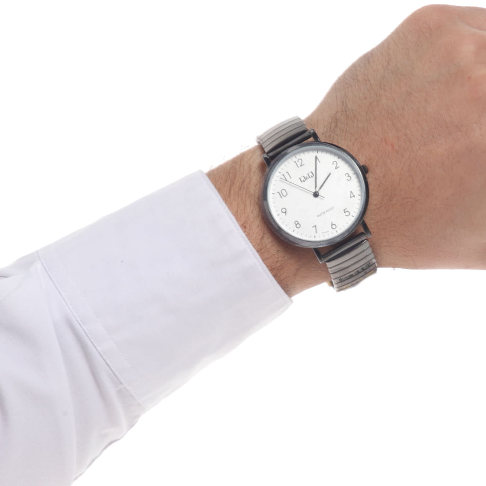 Reloj Q&Q análogo de metal negro para hombre - Siman Guatemala