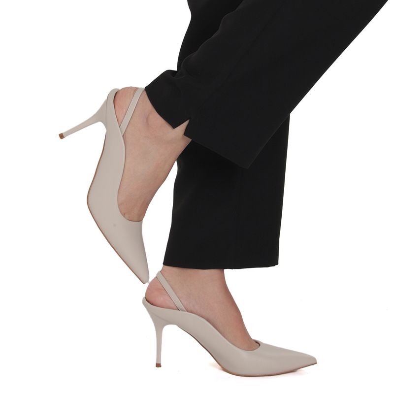 104827701-Zapato-de-vestir-H-Co-color-beige-para-mujer